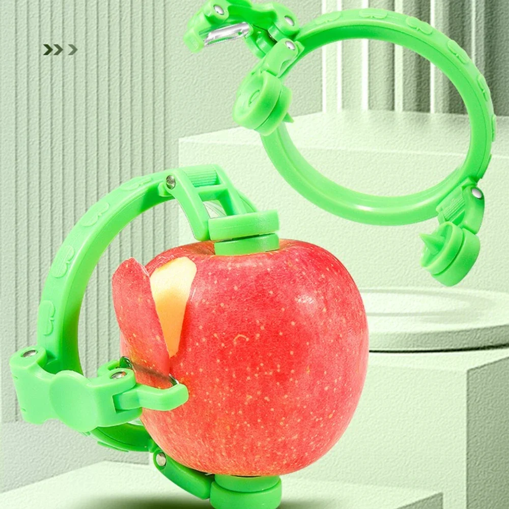 Kitchen Gadgets Gift Ideas - ハンドヘルド回転式リンゴ皮むき器、フルーツ・野菜用スパイラルスライサー、キッチンガジェットギフトに最適、使いやすい芯抜きツール