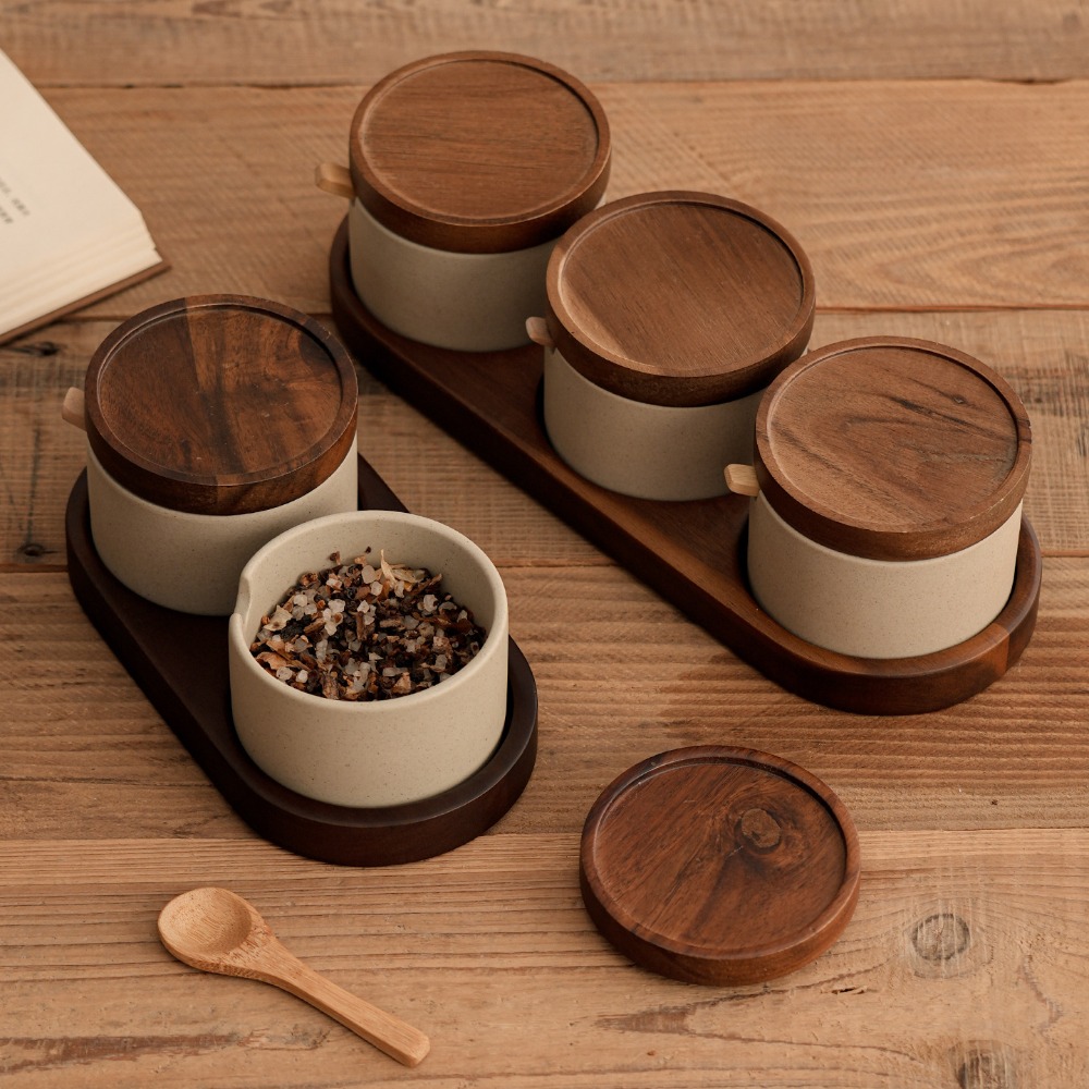 キッチンガジェット和風セラミック調味料入れ蓋付きスプーントレ - Kitchen Gadgets Vintage のレビューと価格